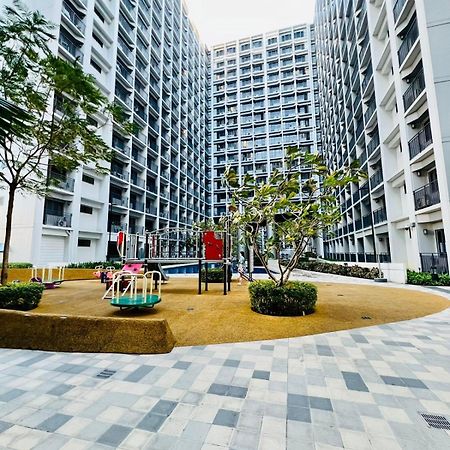 Shore 2 Residences Tower 2 Pasay Exteriör bild